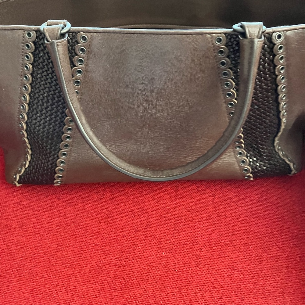 Bottega Vanetta exclusive handbag, completely leather, suede interior